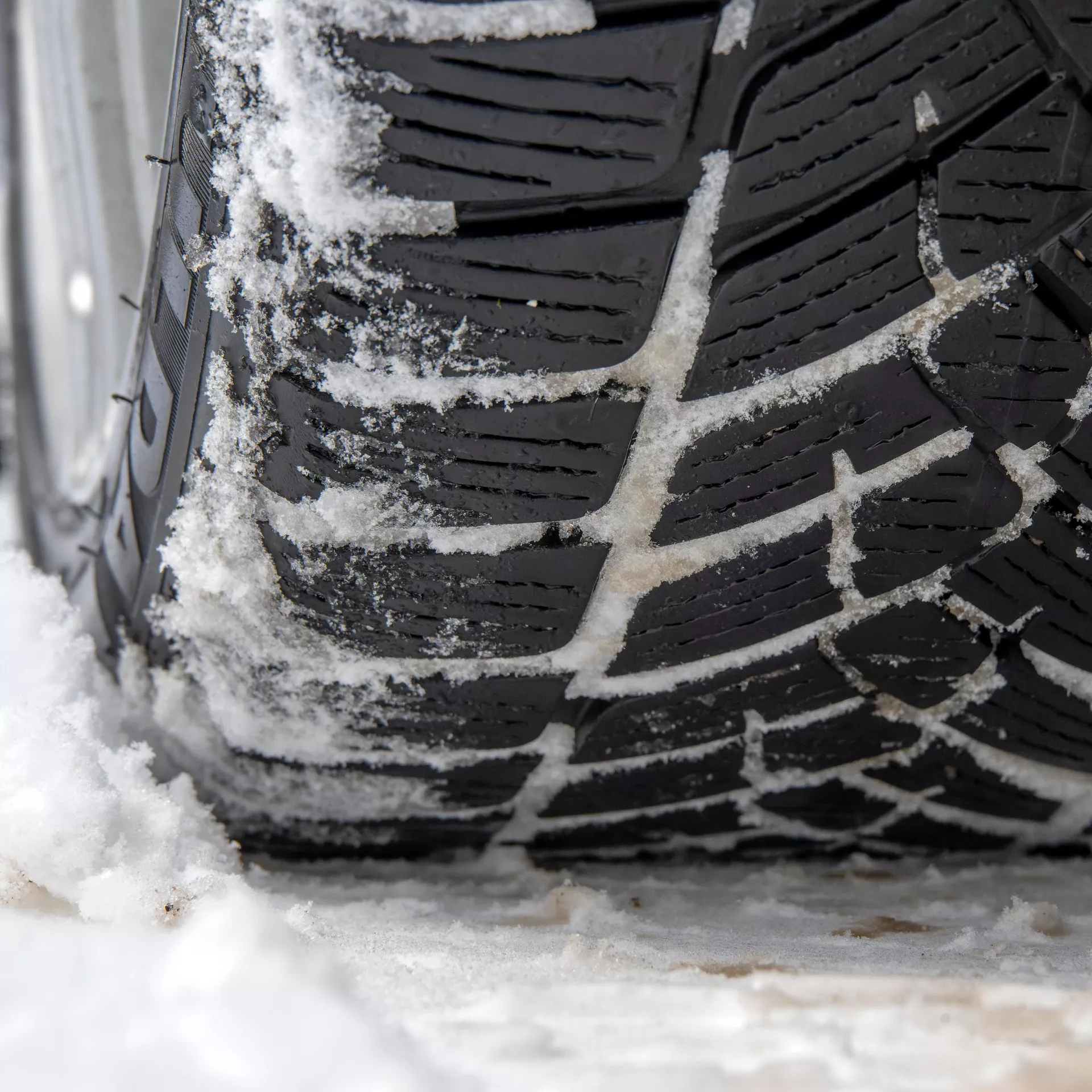 Image-Text Teaser - 1920x1920 - Comment choisir la bonne monte selon le véhicule et la température