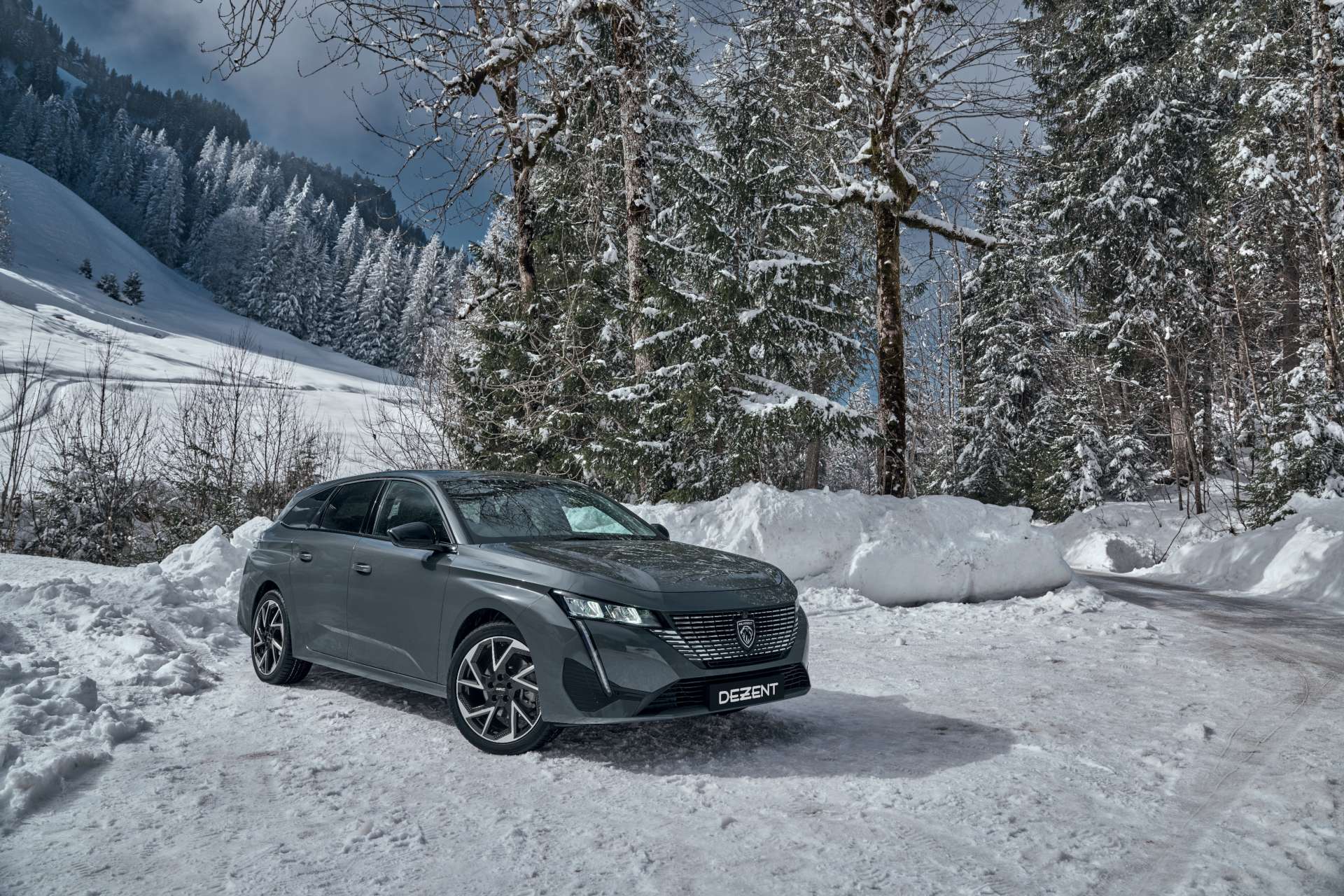 DEZENT-AP-dark-Peugeot-308-04
