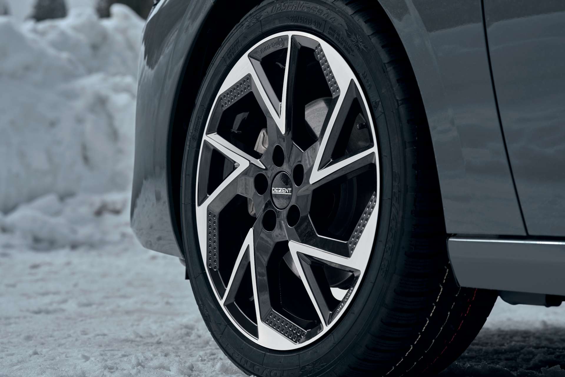 DEZENT-AP-dark-Peugeot-308-07