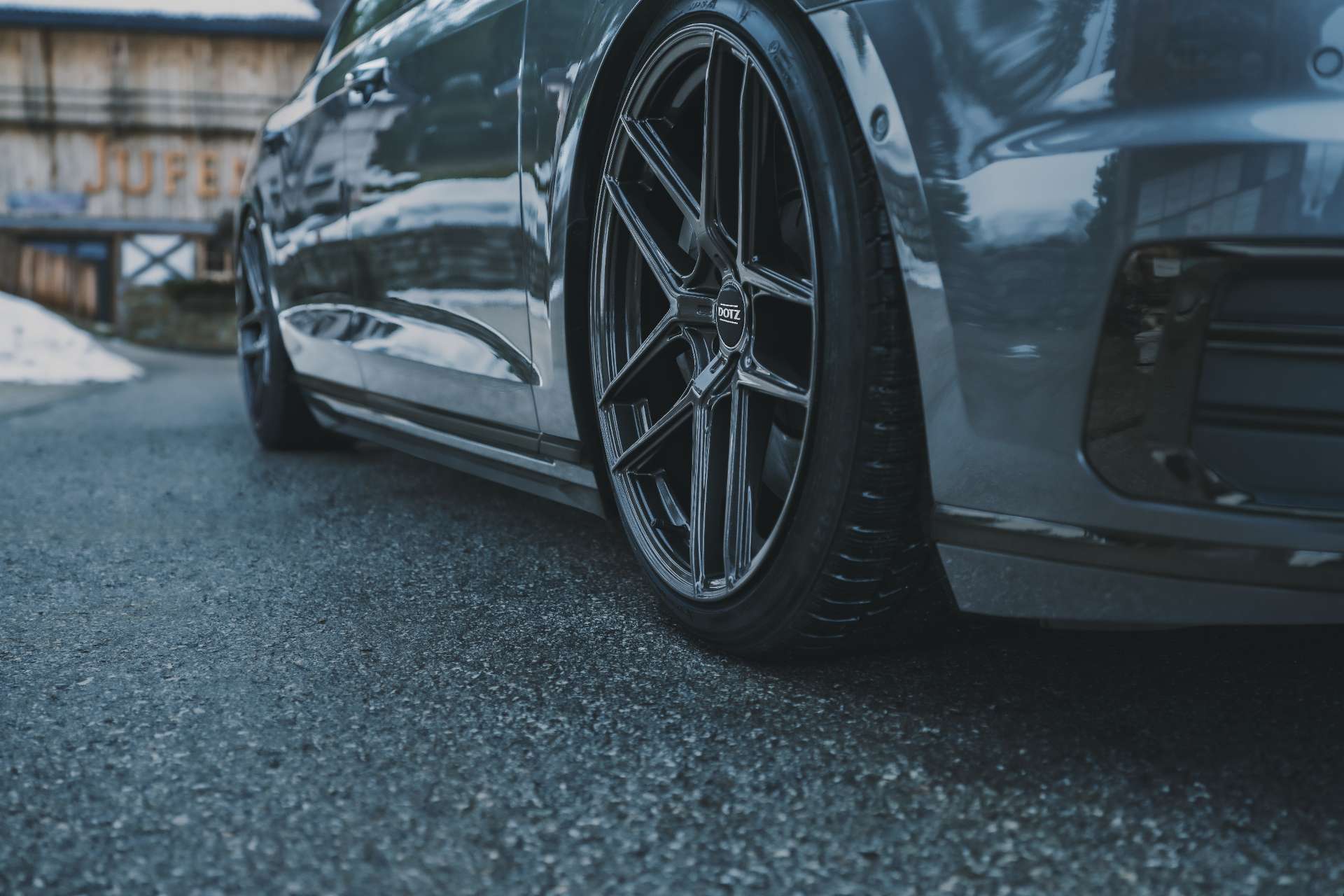 DOTZ-LagunaSeca-grey-Audi-A8-04