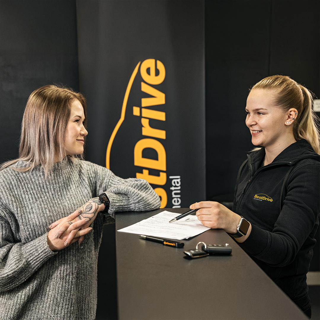 Frontdesk 1080x1080.png