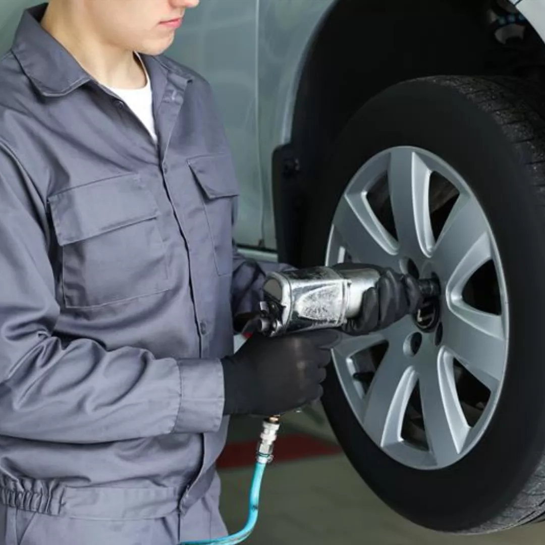 image text teaser_1080x1080 - Pneu et jante hiver : 5 conseils pour rouler sereinement tout l’hiver 