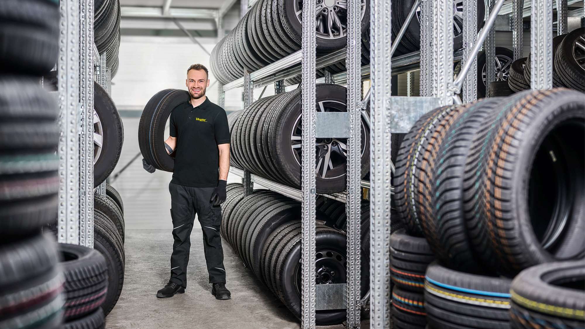 Tire_Fitter_Vergoelst_09MarketingTeaser_1920x1080.jpg