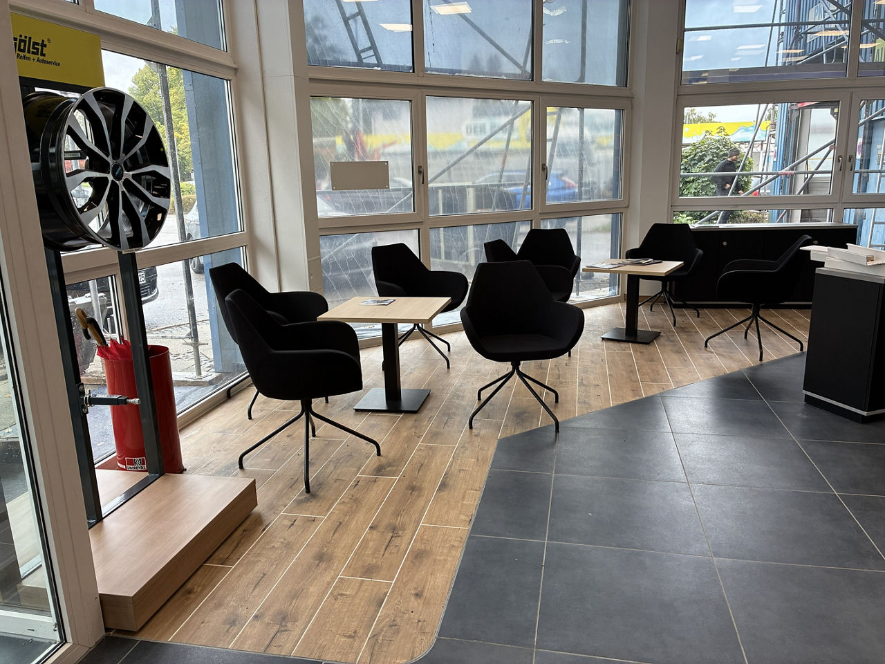 Traunstein Warteraum.jpg