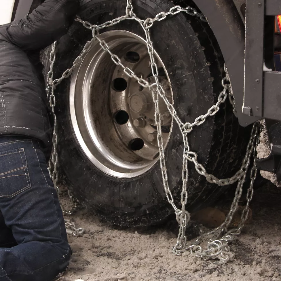 Image text teaser - 976x976 - chaines poids lourds pneu 