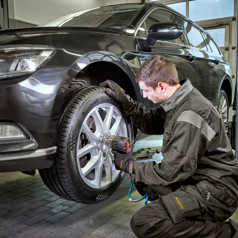 Image text teaser - 976x976 - changement de pneu 