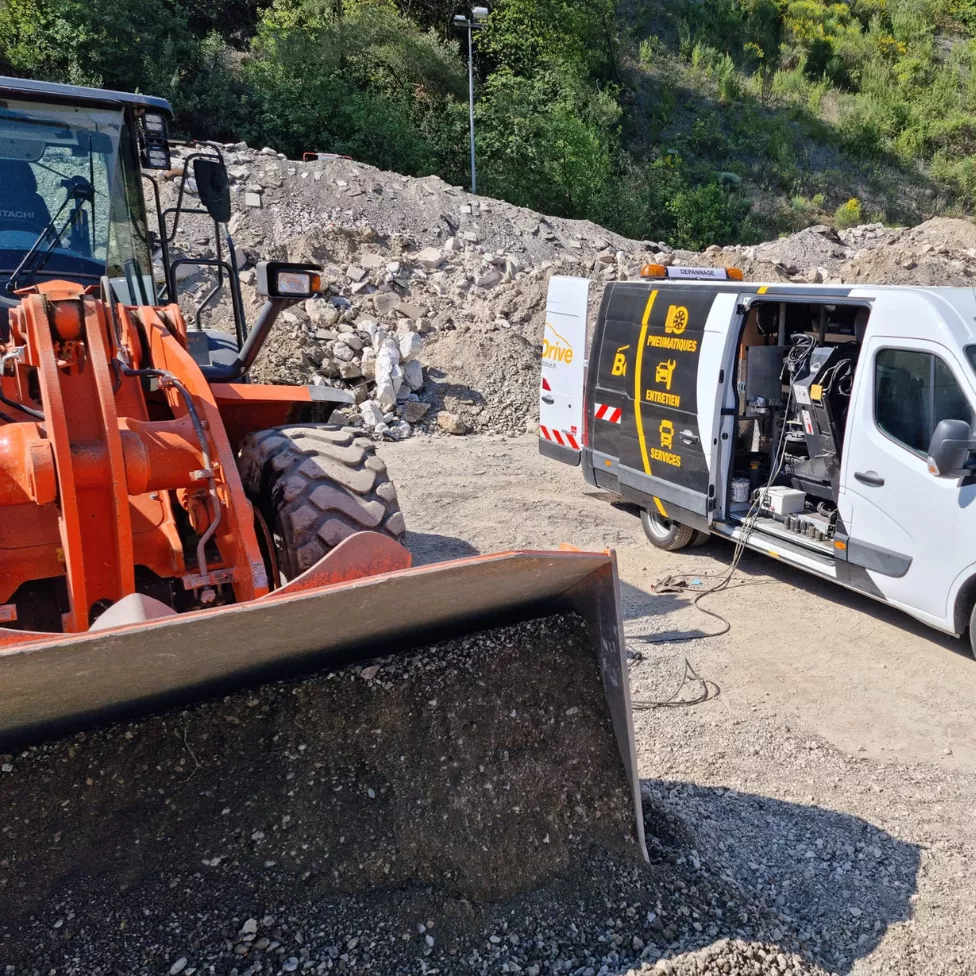 Image text teaser - 976x976 - dépannage engin de chantier 