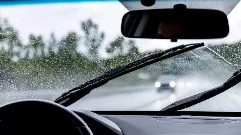 essuie-glace - LikeTeaser Tile - 782x440 - 1