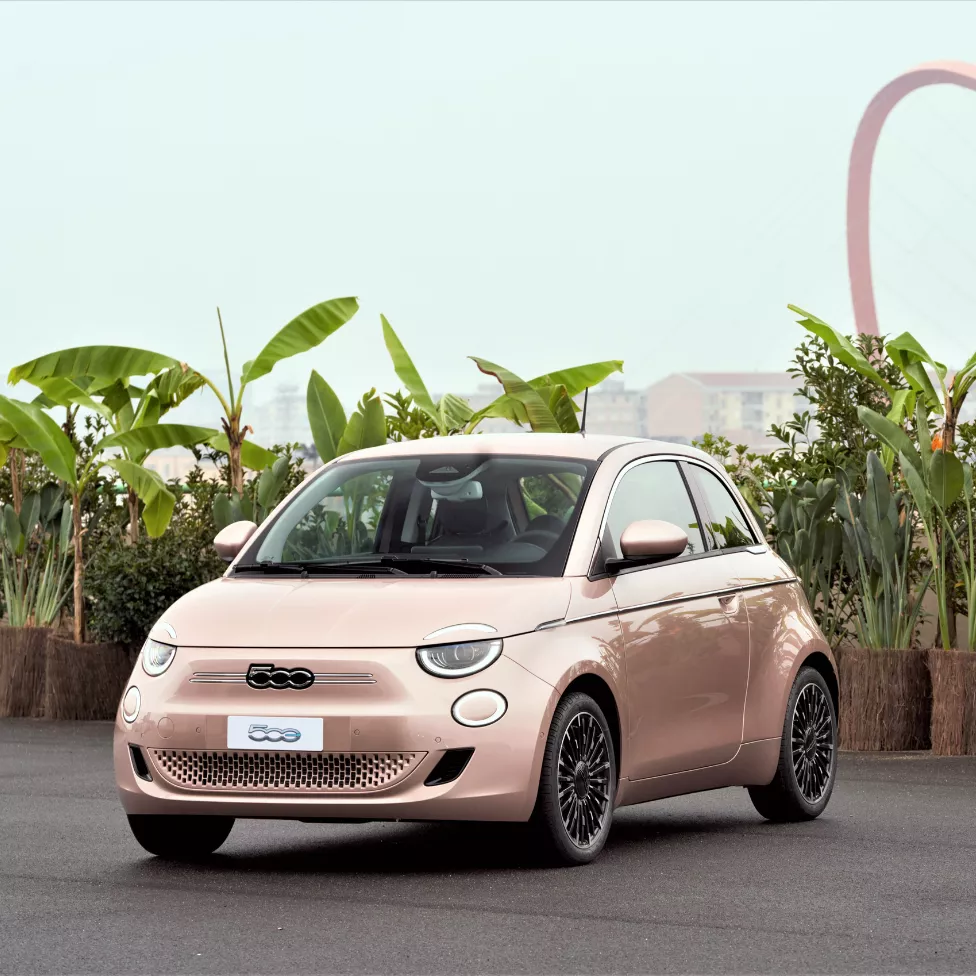 Image text teaser - 976x976 - fiat 500 voiture