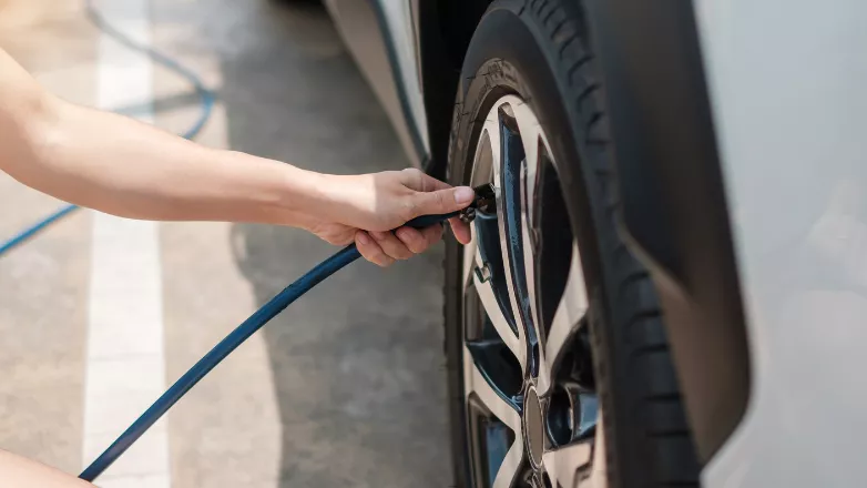 LinkTeaser Tile - 782x440 - la pression des pneus : sous-gonfles ou surgonfles