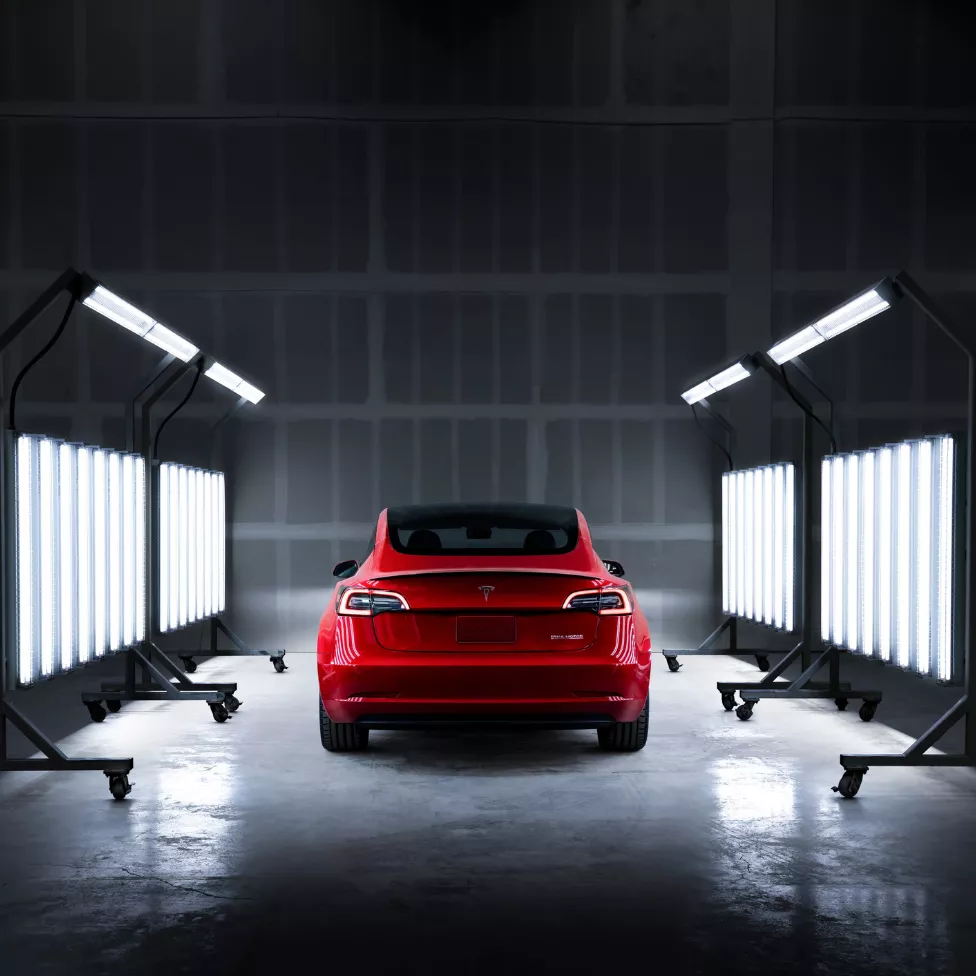 Image text teaser - 976x976 - pneu tesla 