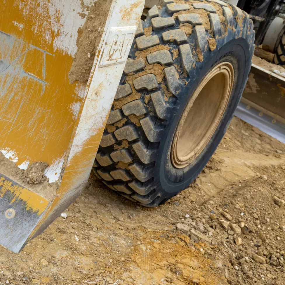 Image text teaser - 976x976 - pneumatique chantier 