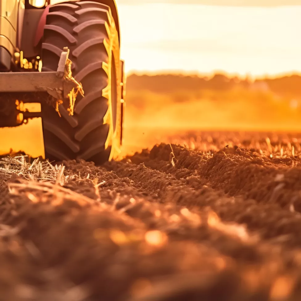 Image text teaser - 976x976 - pression d'un pneu agricole 