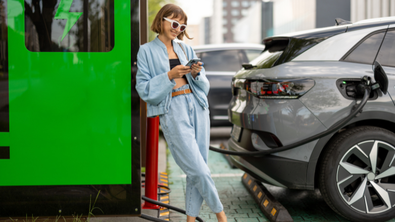 LinkTeaser Tile - 782x440 - quelle-application-voiture-electrique