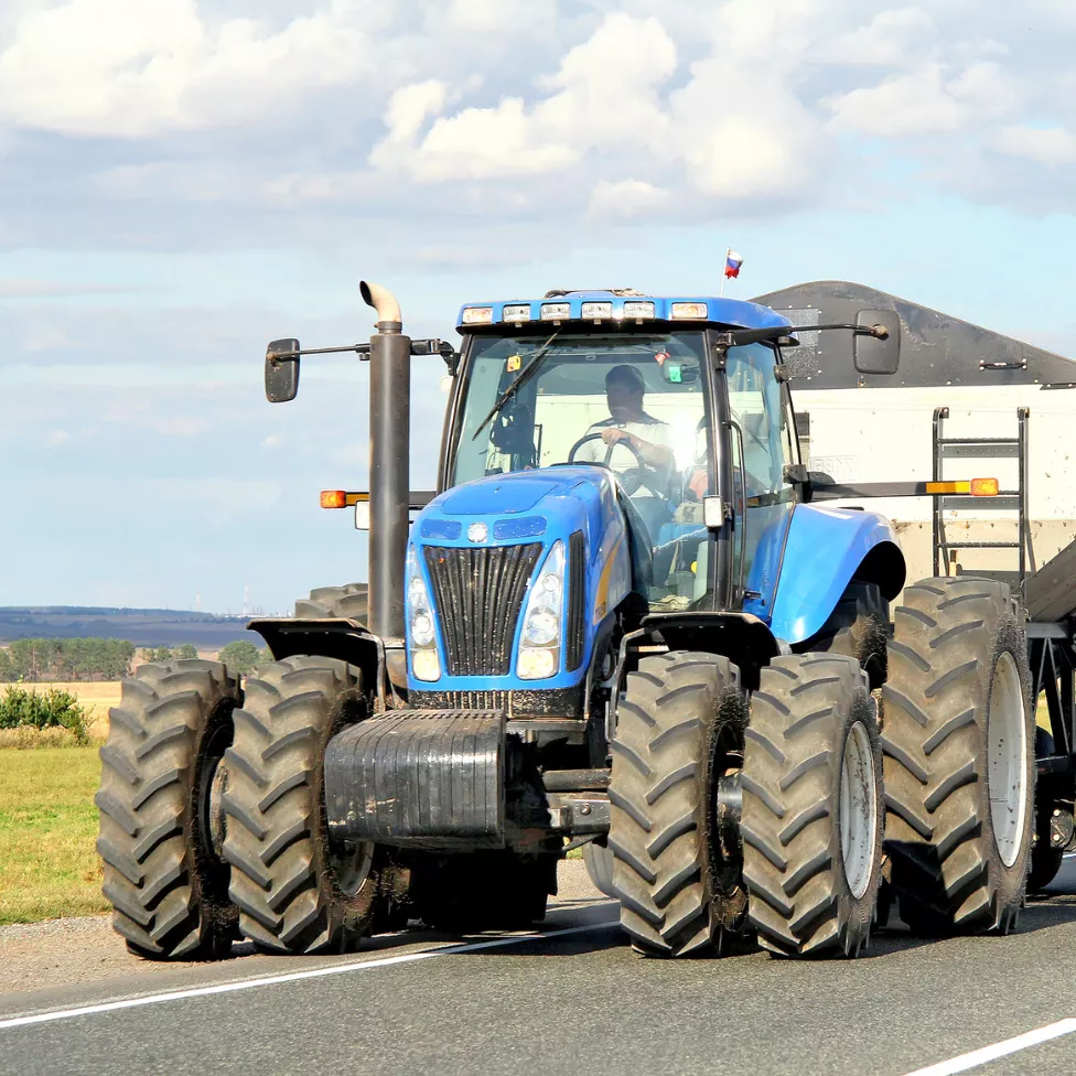 Image text teaser - 976x976 - tracteur jumelage 